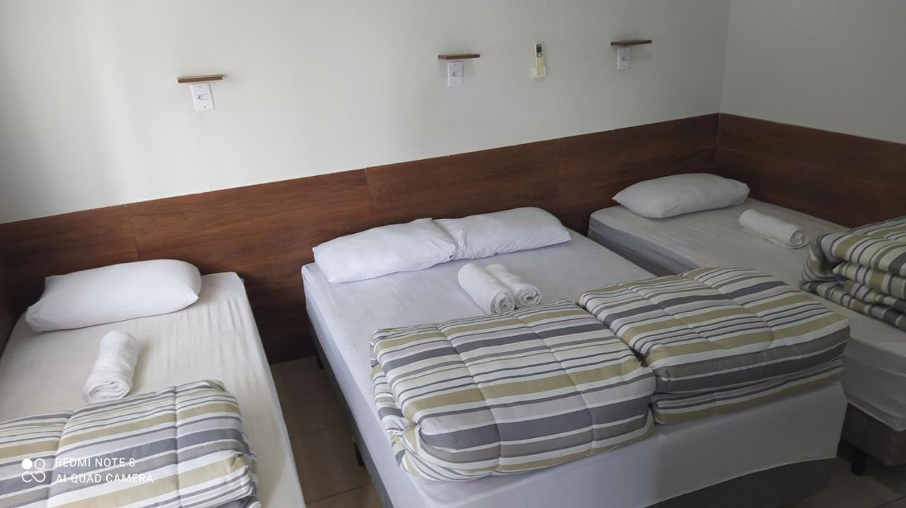 Pousada Quarto Familiar Com Ar,Frigobar,Wi Fi, Garagem Aparecida  Buitenkant foto