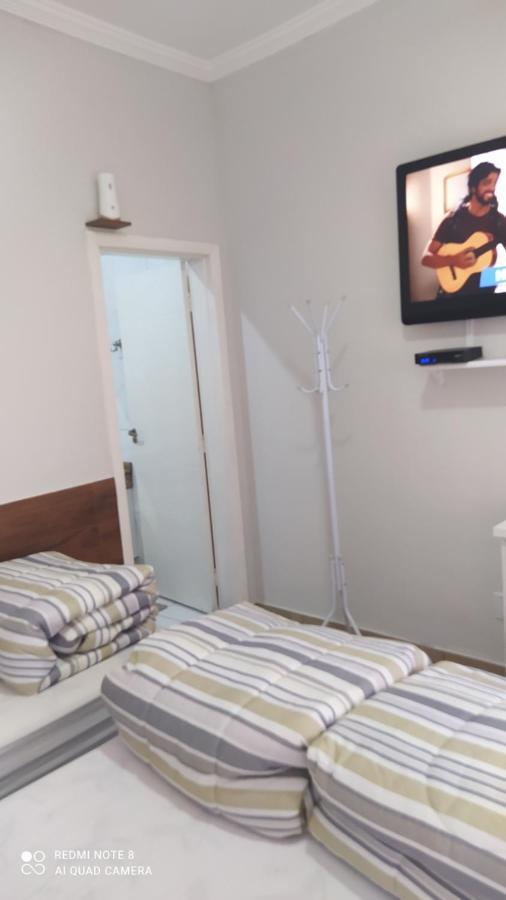 Pousada Quarto Familiar Com Ar,Frigobar,Wi Fi, Garagem Aparecida  Buitenkant foto