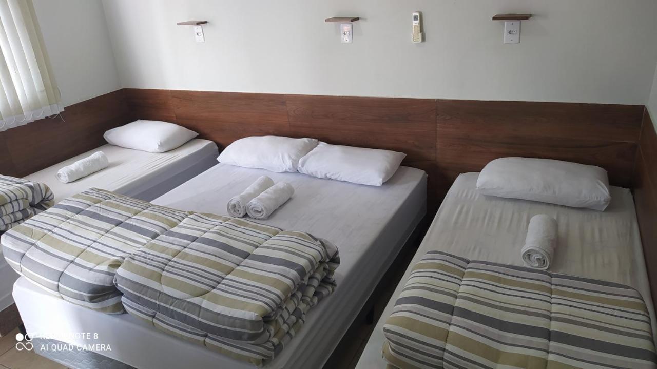 Pousada Quarto Familiar Com Ar,Frigobar,Wi Fi, Garagem Aparecida  Kamer foto
